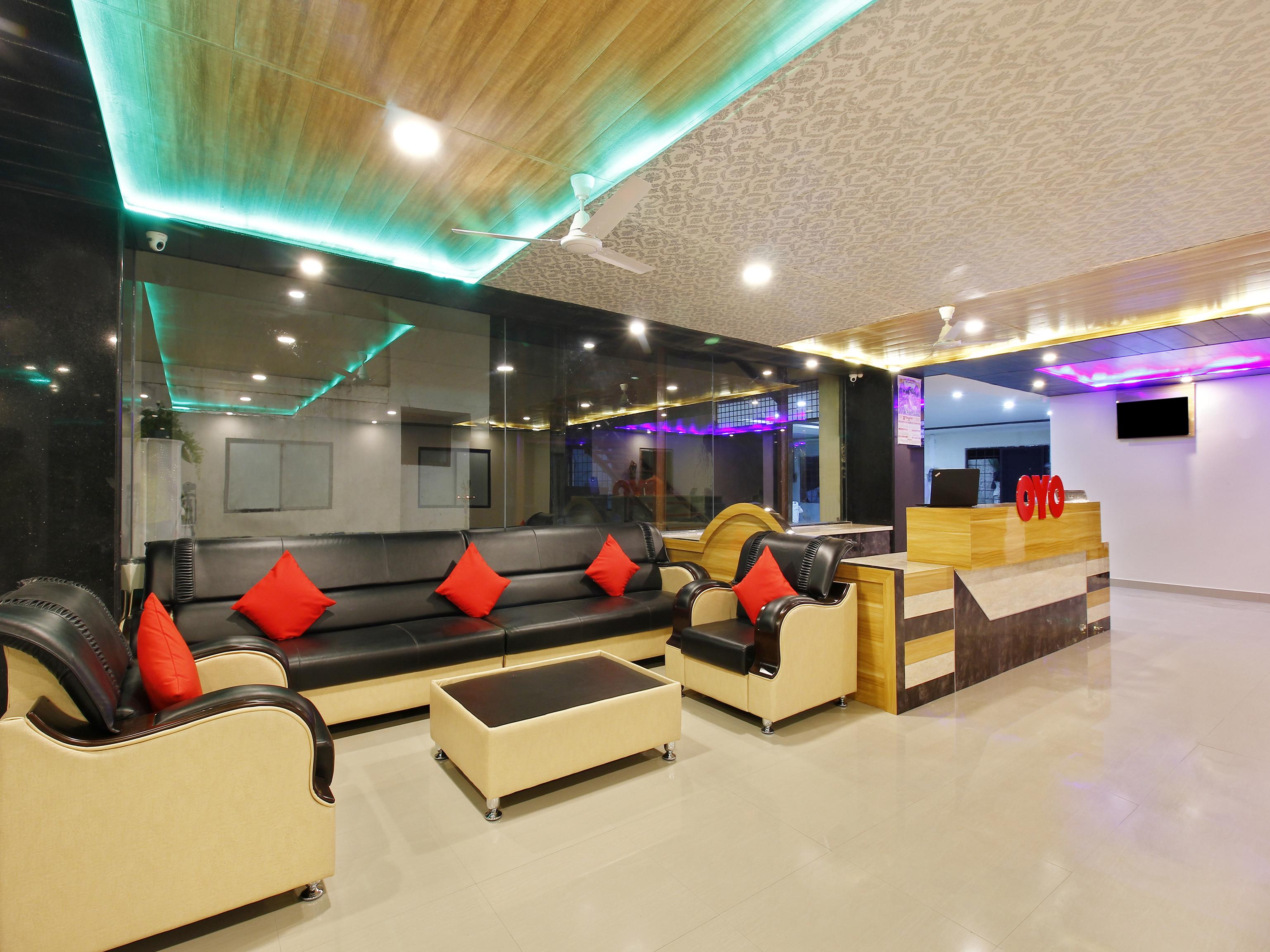 Capital O Hotel Vaishnavi Secundurabad Екстериор снимка